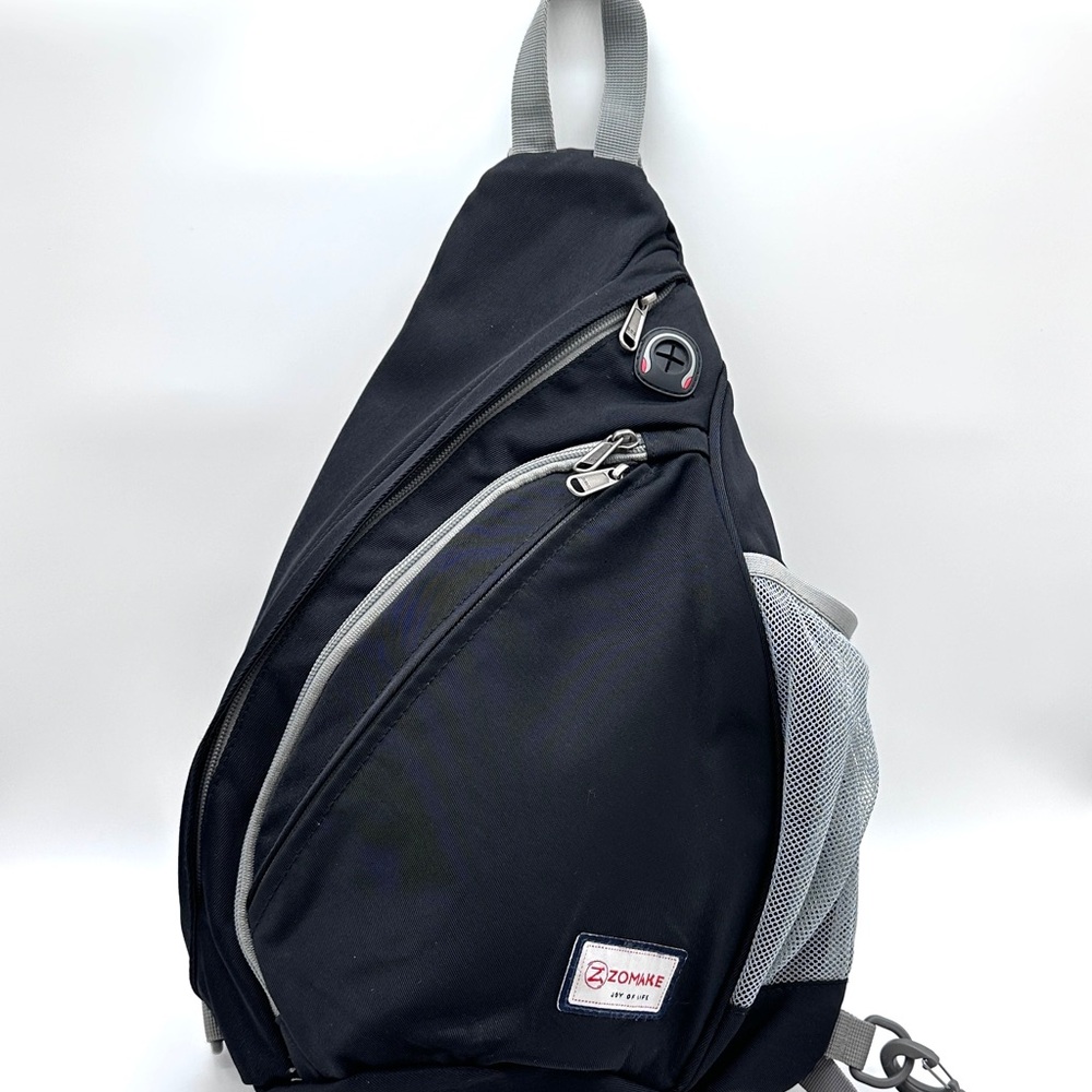 ZOMAKE SLING BAG BLACK ADULT 17" TALL. BACKPACK. Hiking, pickleball, diaper bag